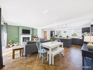 Photo 26- click for photo gallery